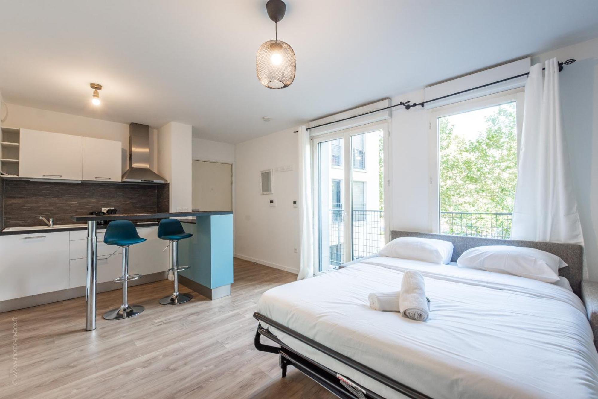 Blue Pearl By Plaza Apartment มองต์เตฮวา ภายนอก รูปภาพ